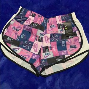 New-Women’s Nike Running Shorts